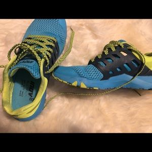 Inov 8 all train women’s sneakers